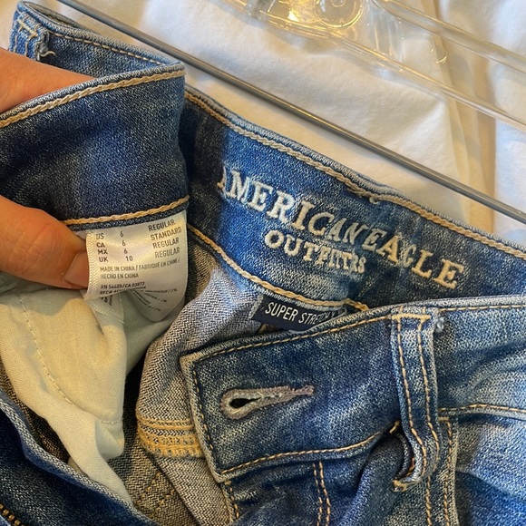 American eagle ripped skinny jeans - Picture 3 of 3